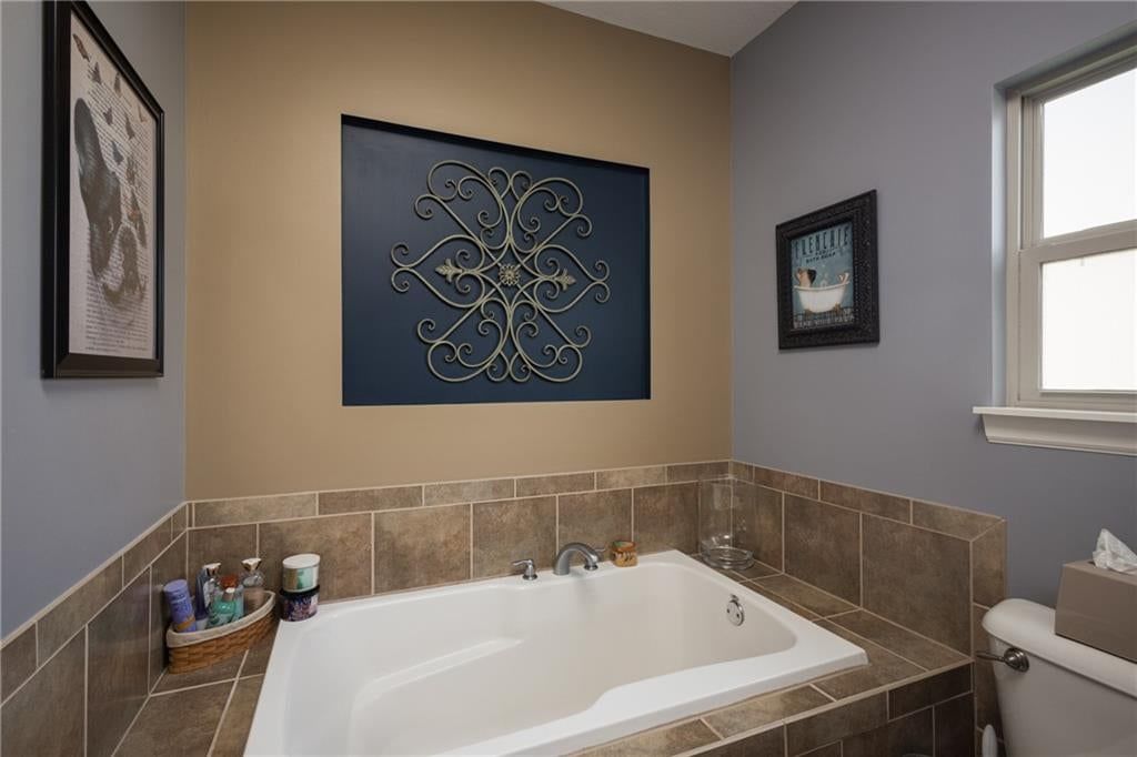 627 Oakmont Drive — photo 25