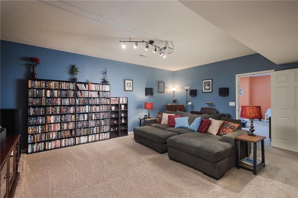 627 Oakmont Drive — photo 30