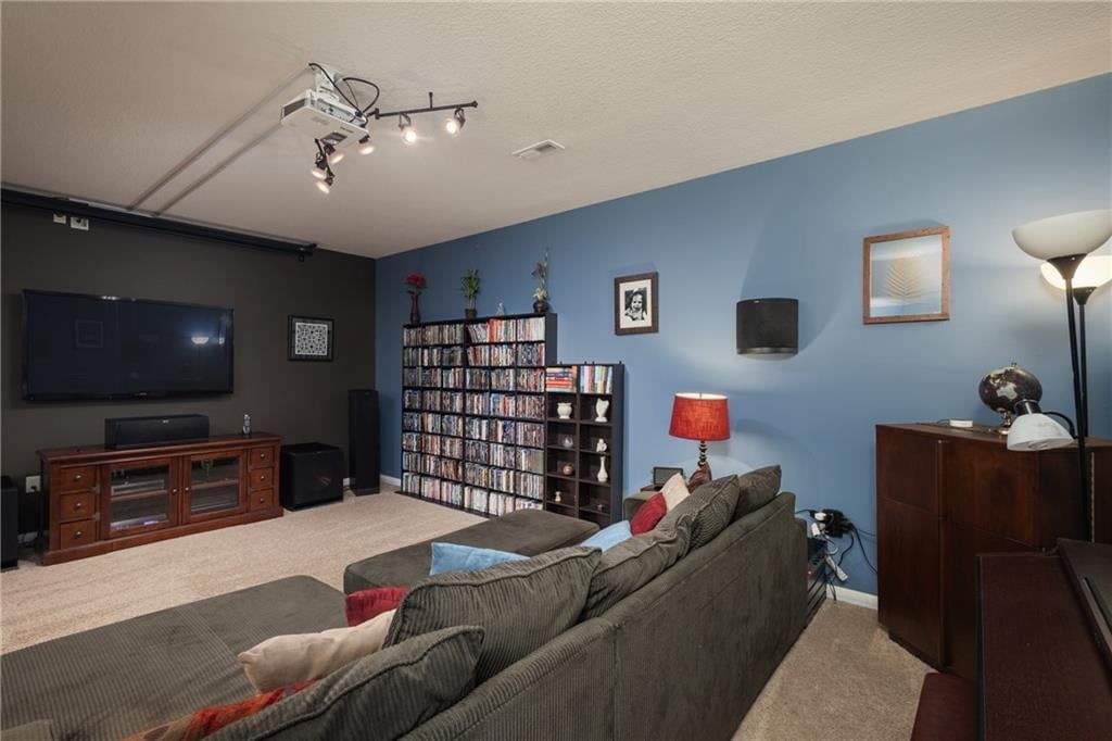 627 Oakmont Drive — photo 31