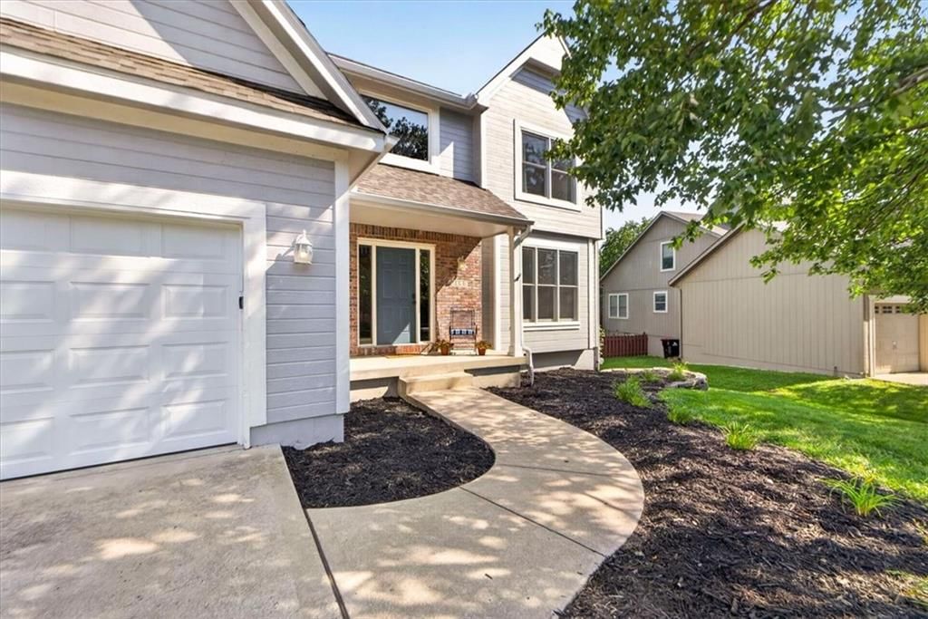 1037 SW Sunflower Drive — photo 4