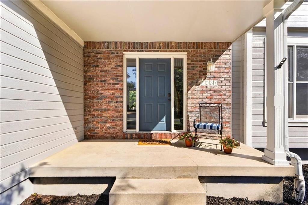 1037 SW Sunflower Drive — photo 5