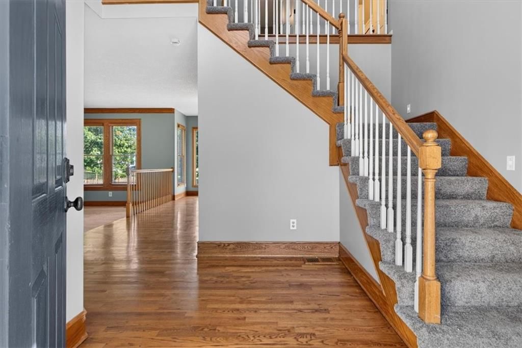 1037 SW Sunflower Drive — photo 7