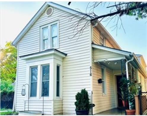 516 Linn Street — photo 1