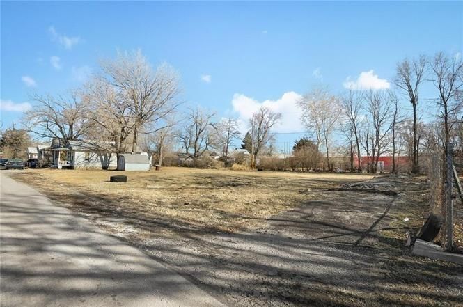 1047 N Agnes Avenue — photo 4