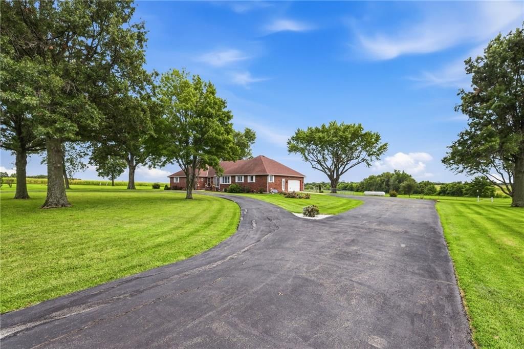 34301 E State Route 2 Highway — photo 24