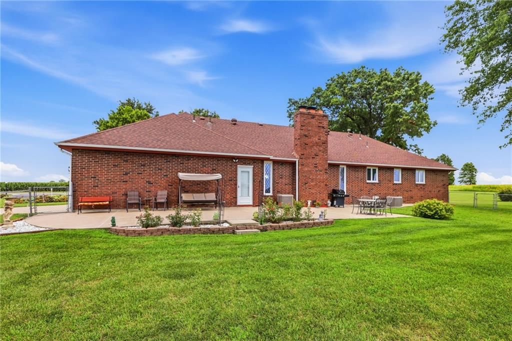 34301 E State Route 2 Highway — photo 28