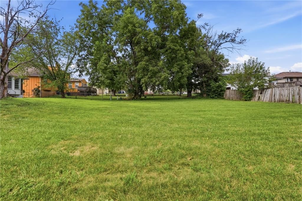 8705 Tennessee Avenue — photo 34
