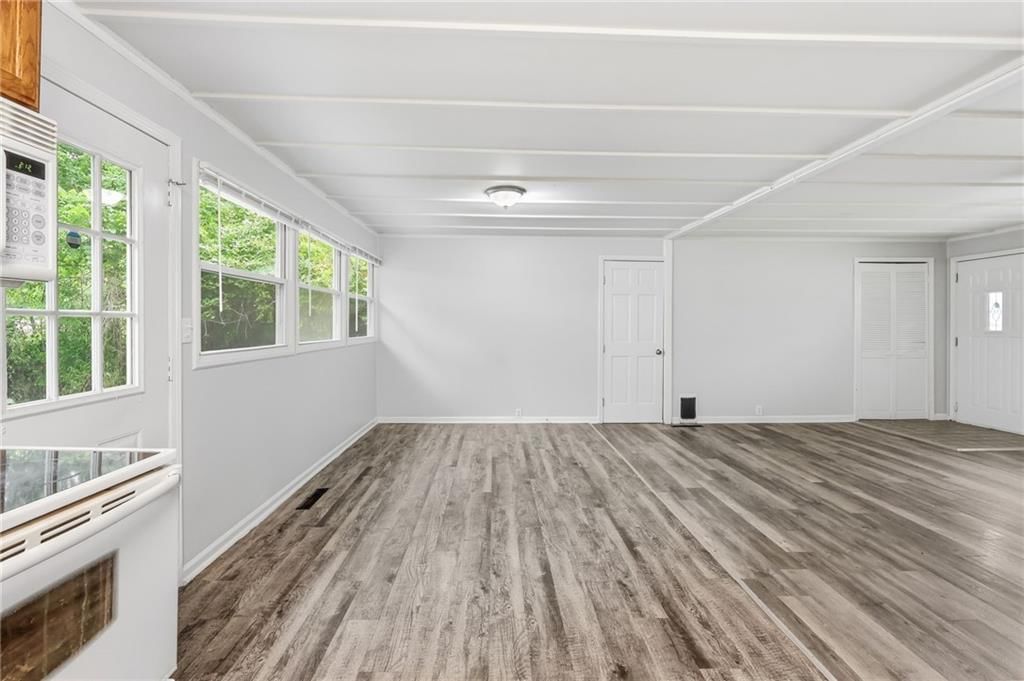 6108 N Charlotte Street — photo 4