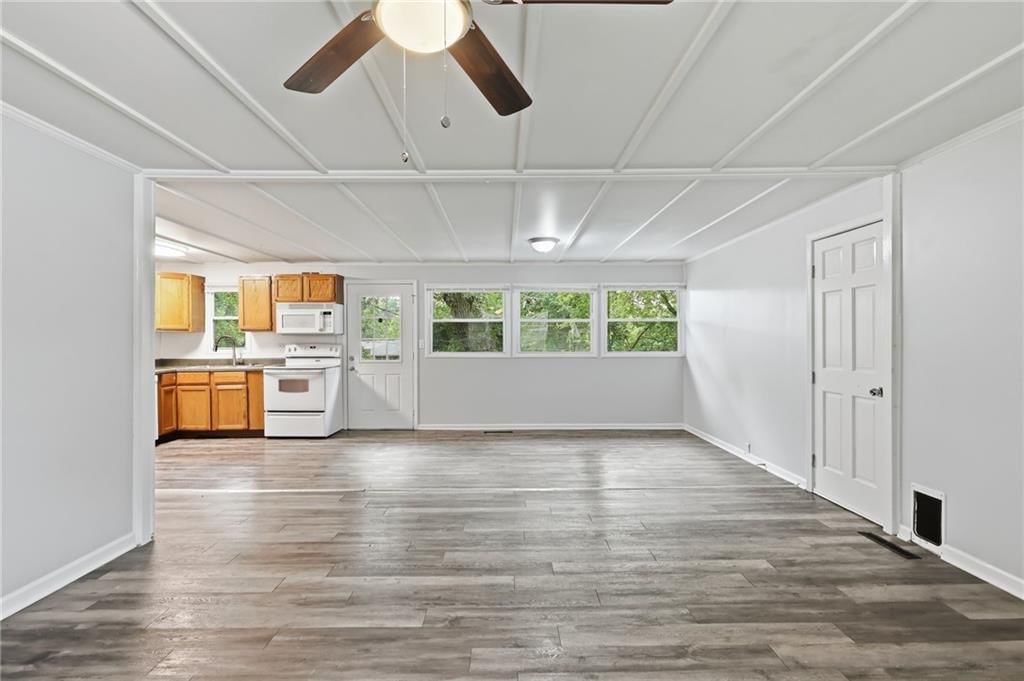 6108 N Charlotte Street — photo 5