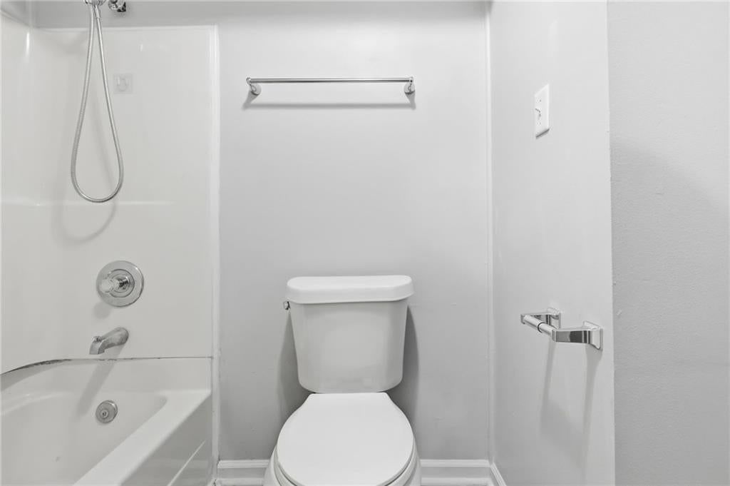 6108 N Charlotte Street — photo 25