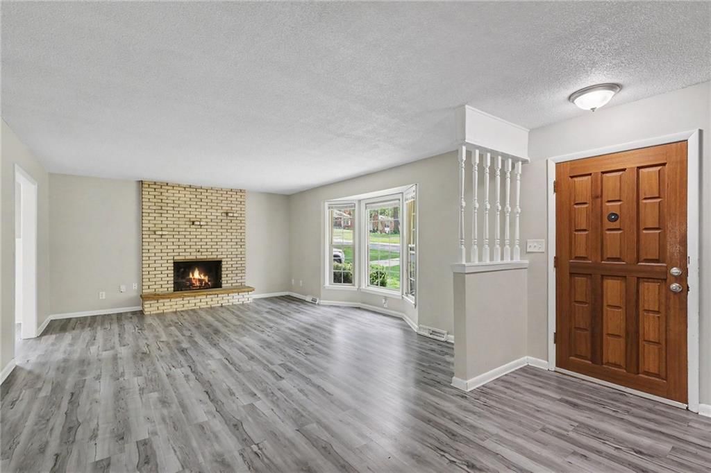 5609 MANNING Avenue — photo 7