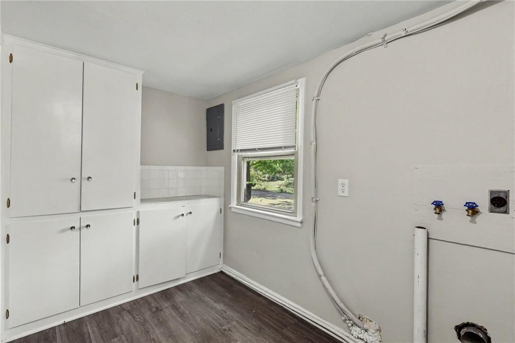 5609 MANNING Avenue — photo 14