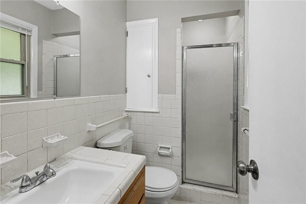 5609 MANNING Avenue — photo 16