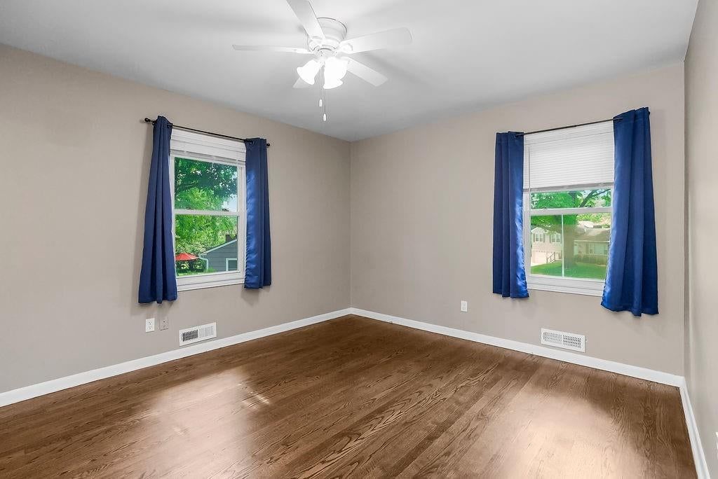 10200 Outlook Drive — photo 11