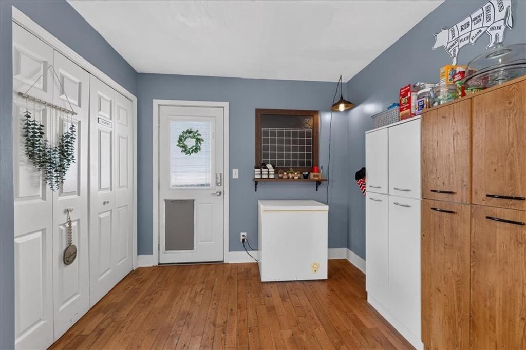 3908 S Stayton Avenue — photo 17