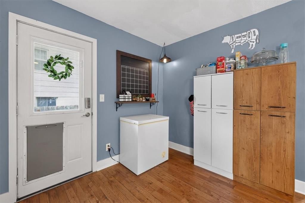 3908 S Stayton Avenue — photo 18