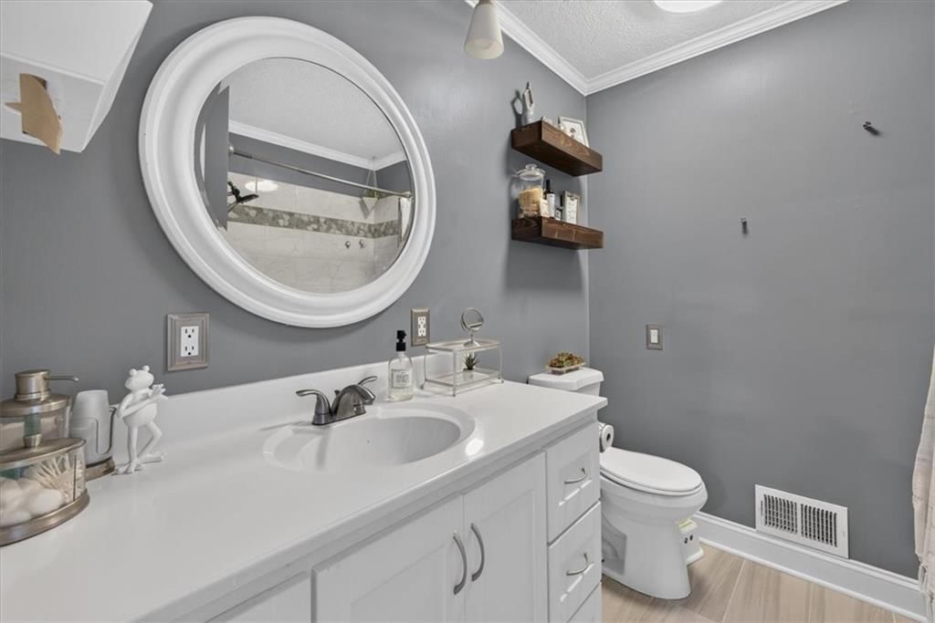 3908 S Stayton Avenue — photo 21