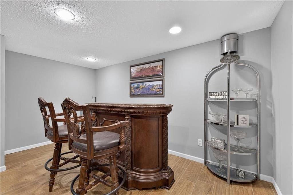 3908 S Stayton Avenue — photo 32