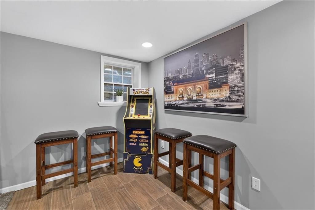 3908 S Stayton Avenue — photo 36