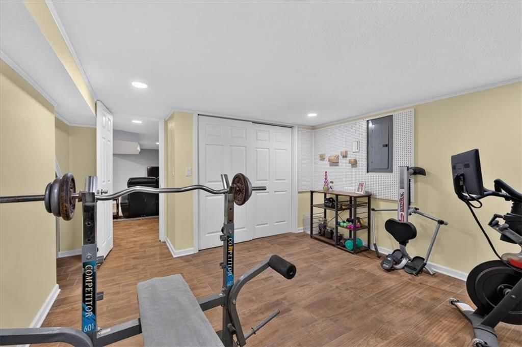 3908 S Stayton Avenue — photo 38