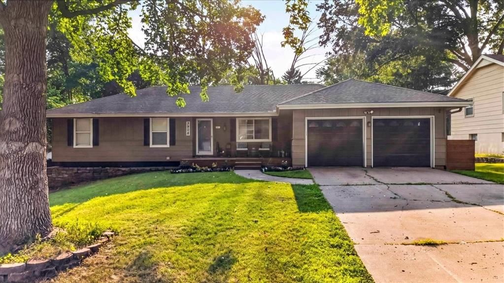 3908 S Stayton Avenue — photo 49