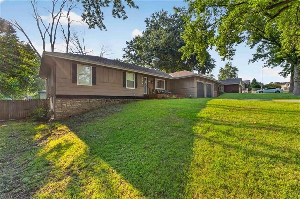 3908 S Stayton Avenue — photo 50