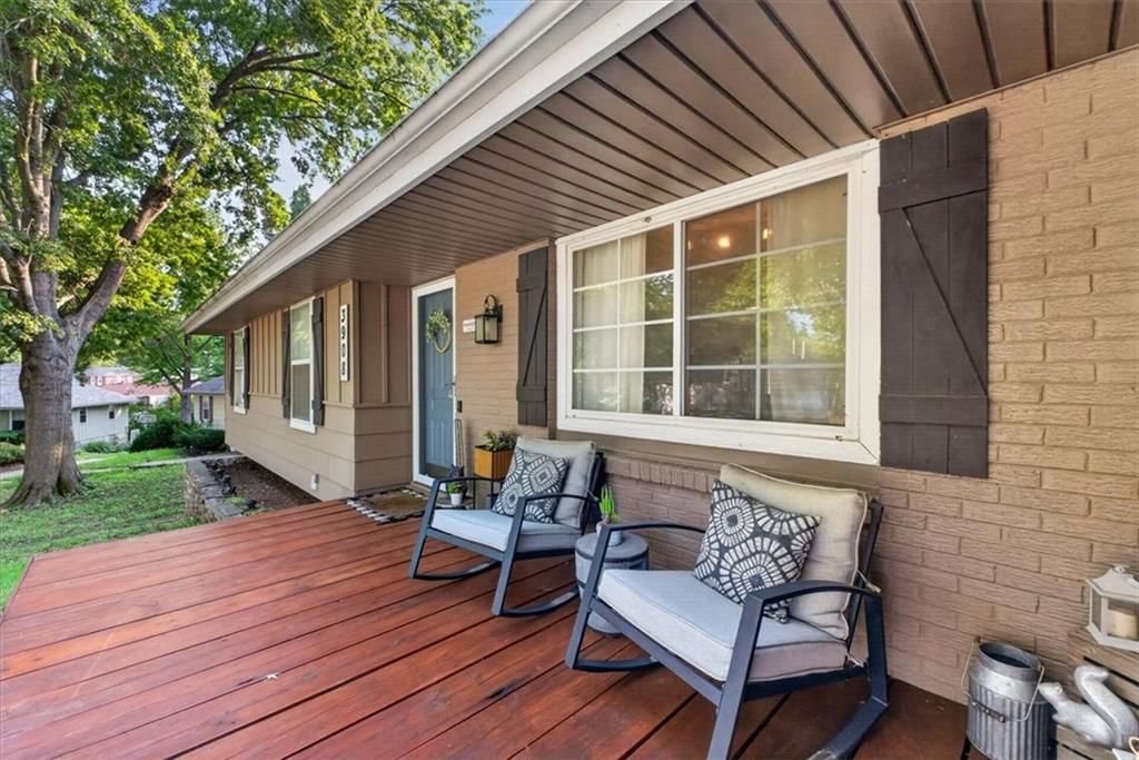 3908 S Stayton Avenue — photo 52