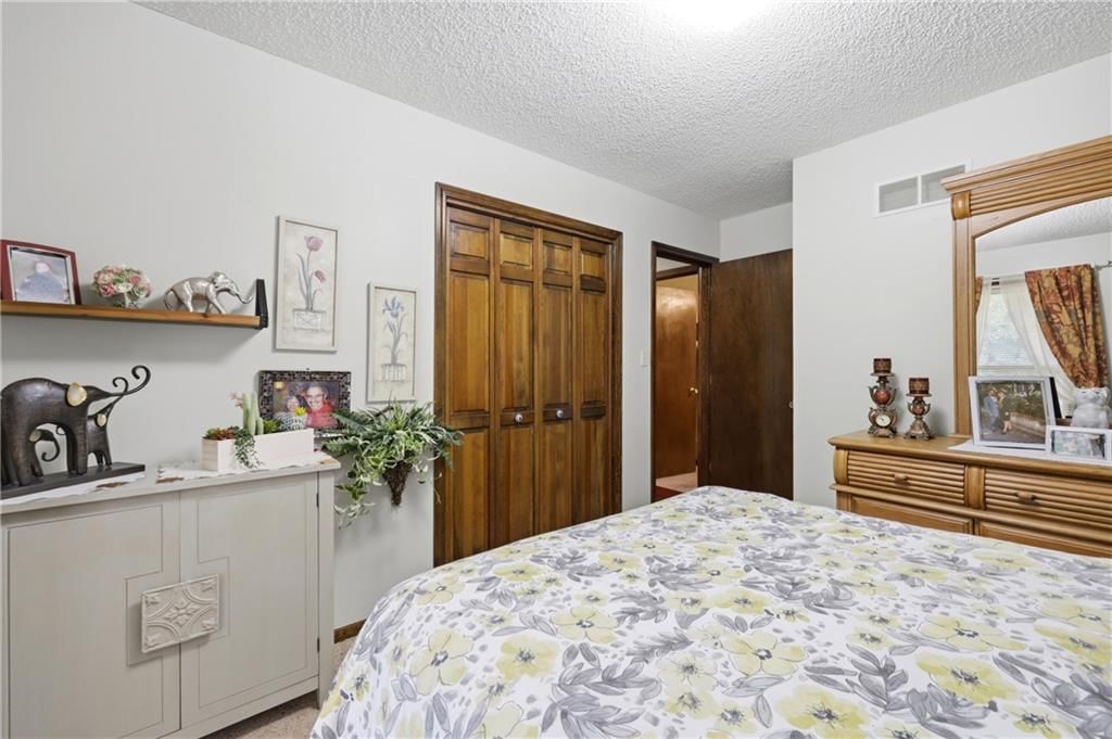 4680 N OLIVE Street — photo 11