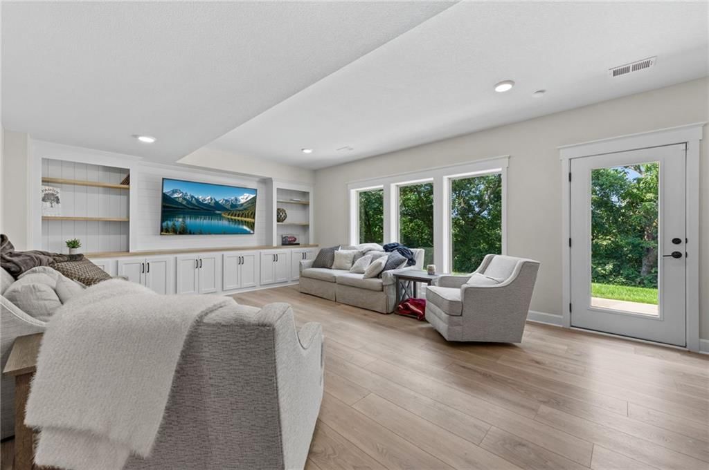 5999 N Oak Creek Court — photo 19