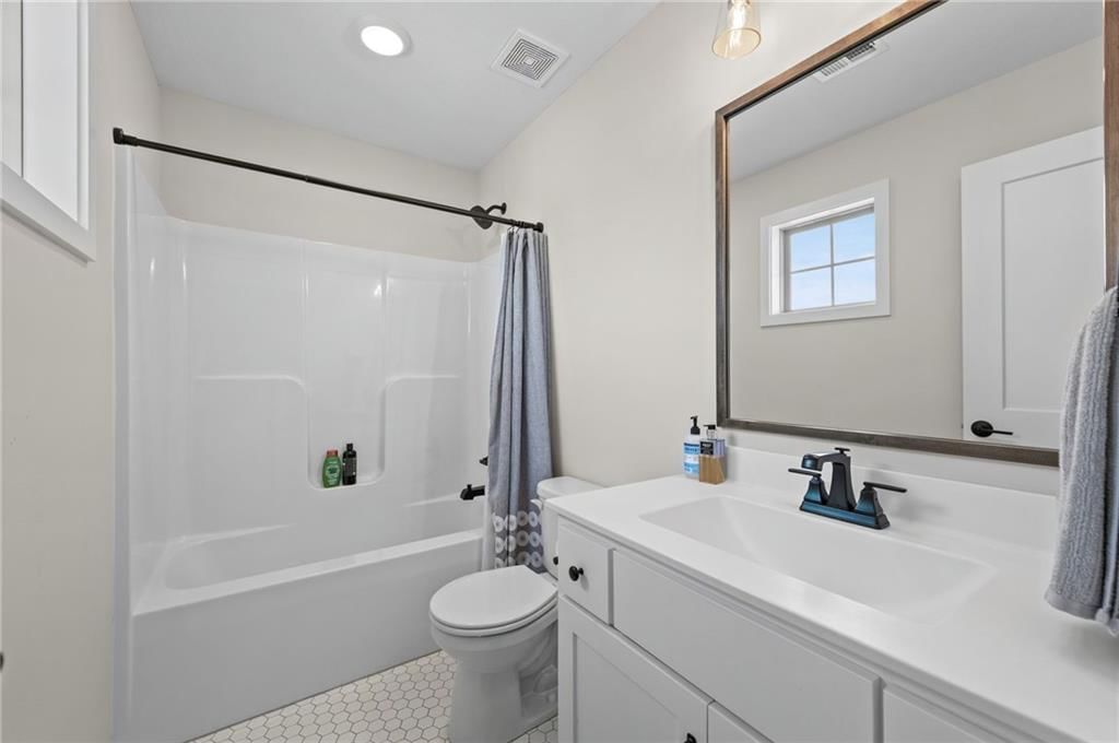 5999 N Oak Creek Court — photo 36