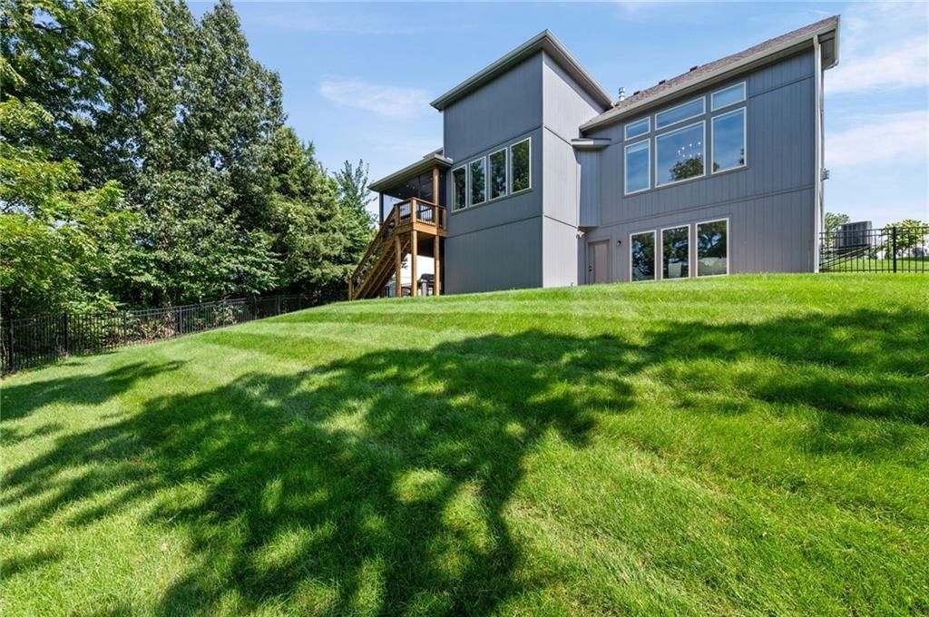 5999 N Oak Creek Court — photo 41
