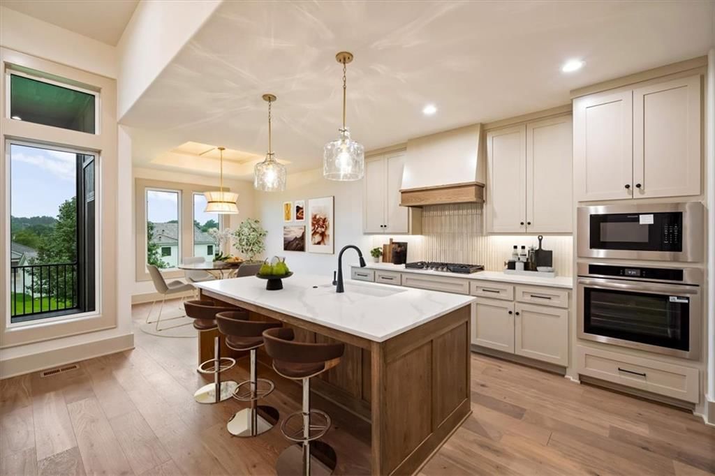 4012 NE Chapel Ridge Place — photo 8