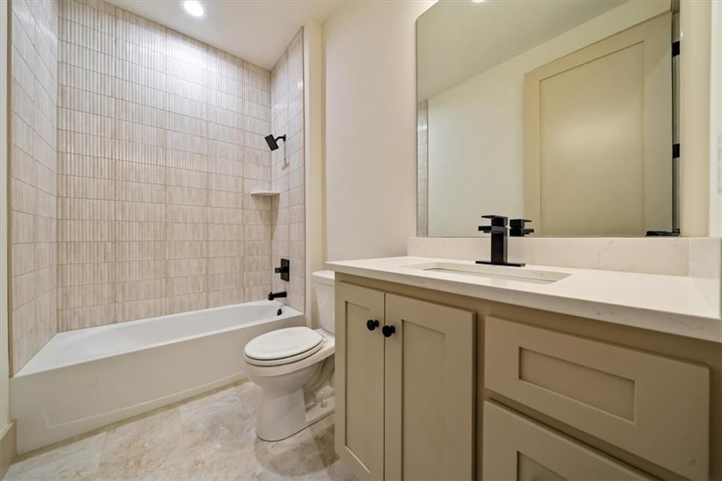 4012 NE Chapel Ridge Place — photo 21
