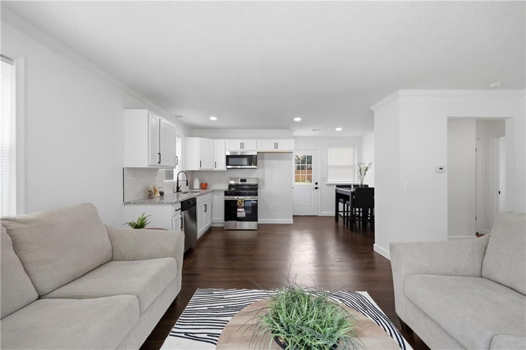 4609 Llyod Street — photo 4