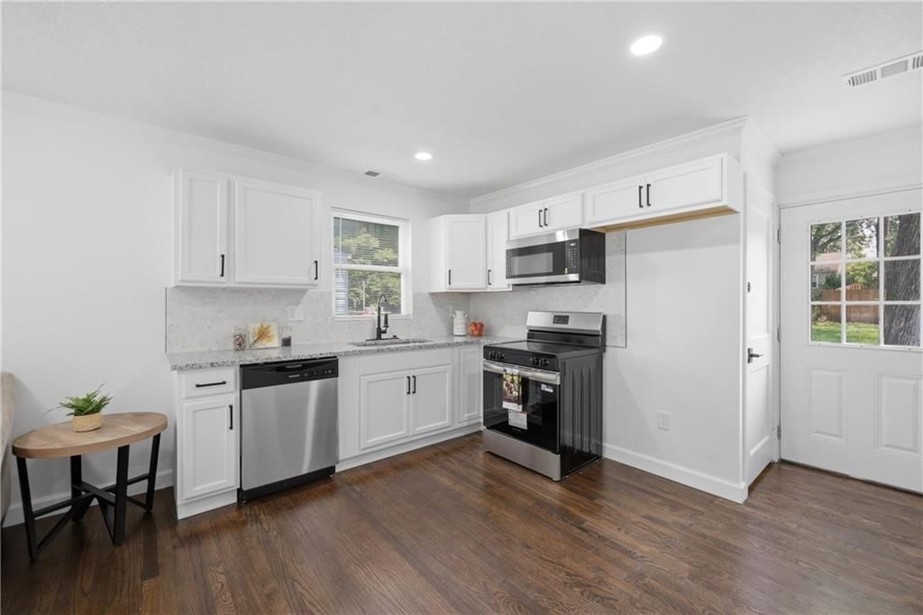 4609 Llyod Street — photo 5