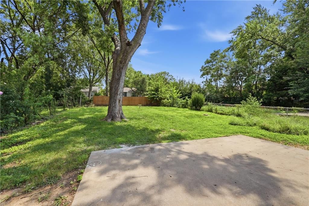 4609 Llyod Street — photo 11