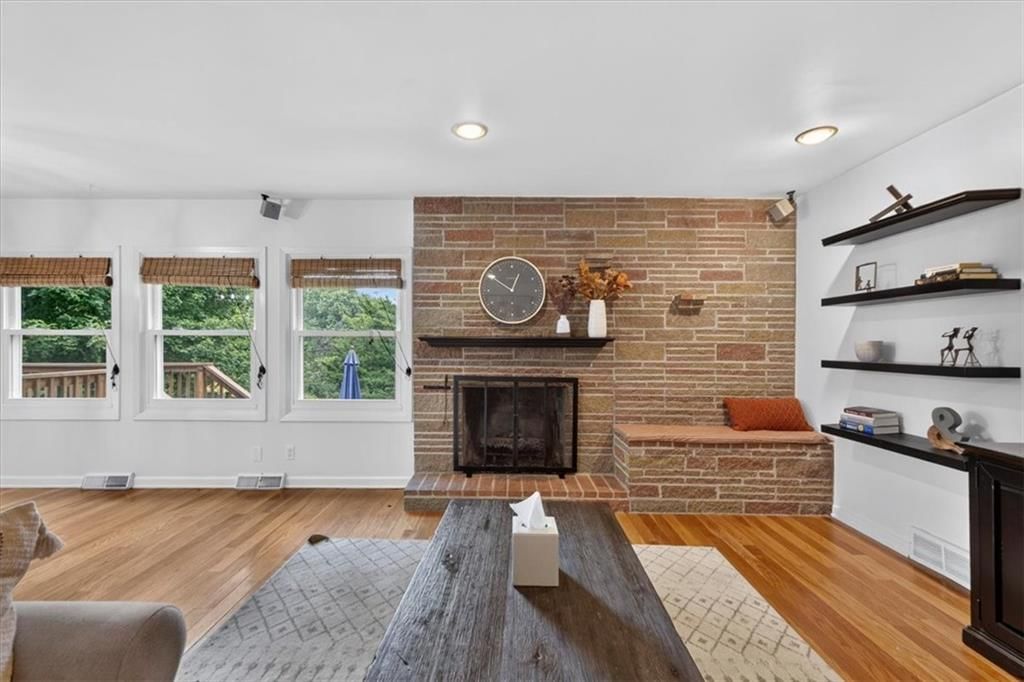 5714 W 77th Terrace — photo 6