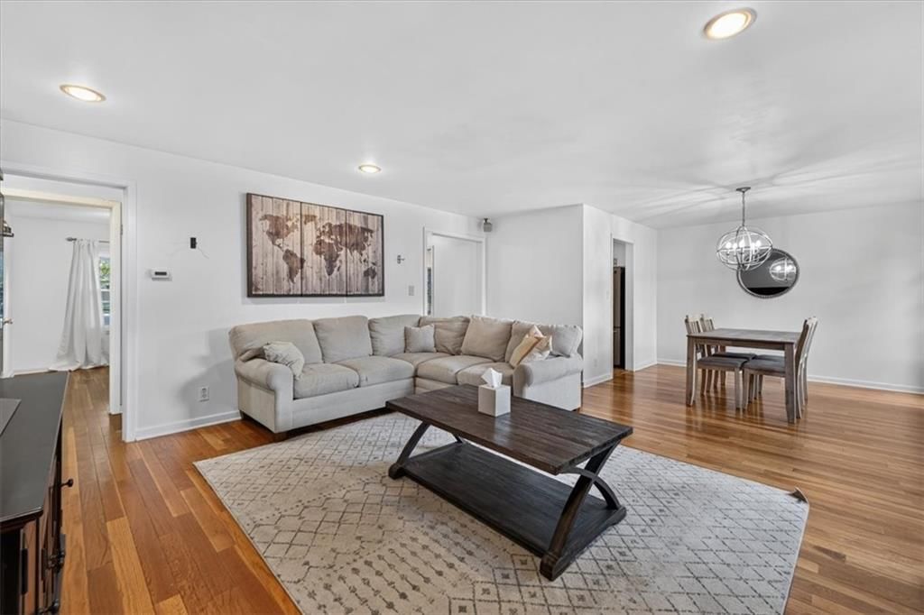 5714 W 77th Terrace — photo 7