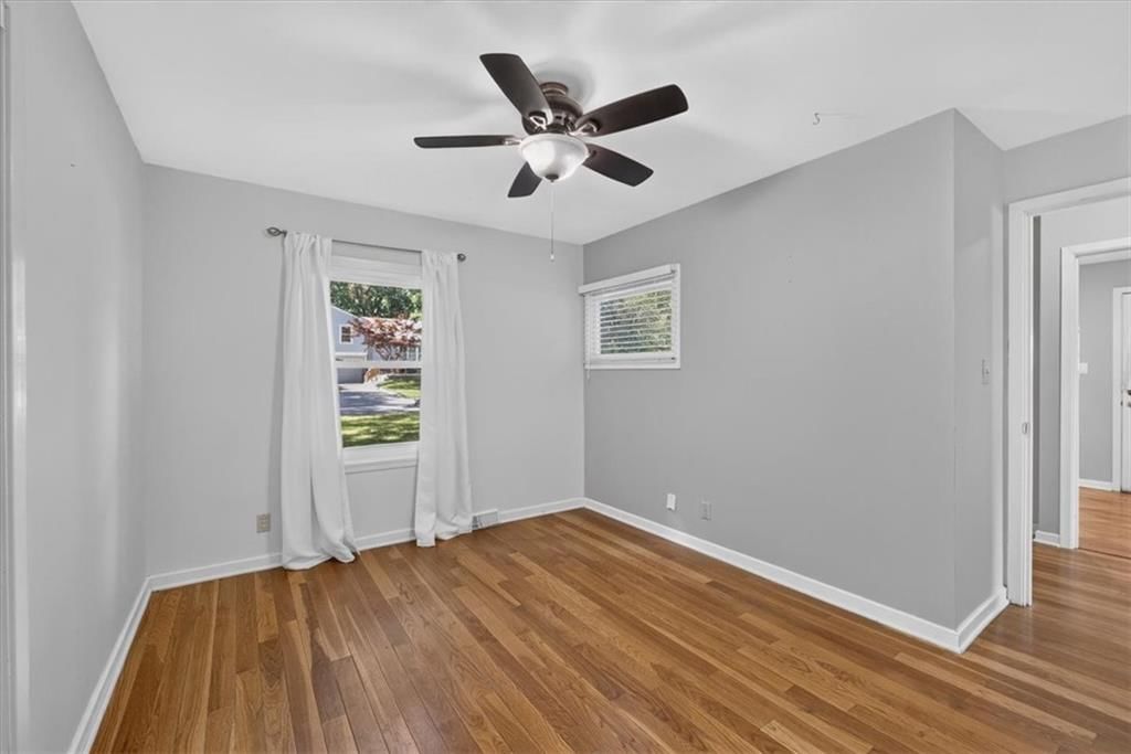 5714 W 77th Terrace — photo 10
