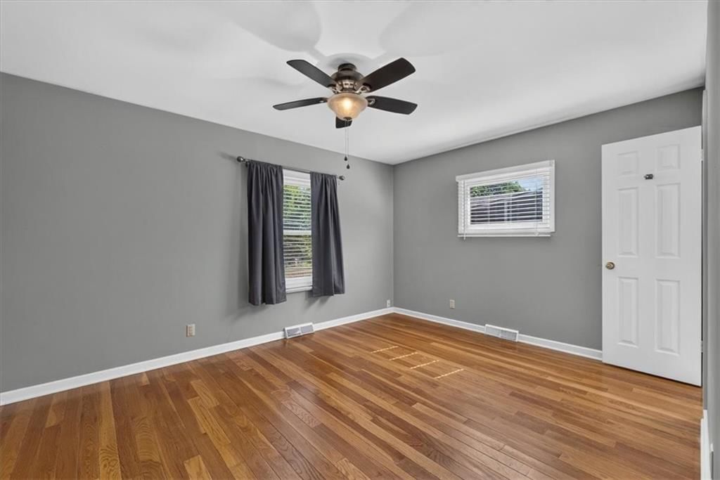 5714 W 77th Terrace — photo 11