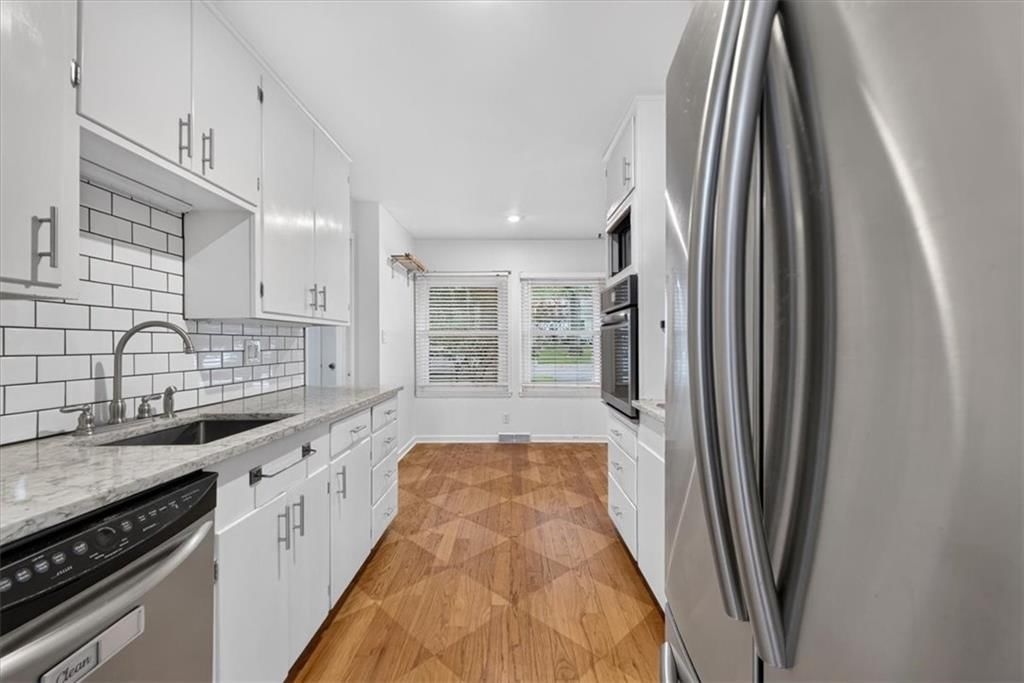 5714 W 77th Terrace — photo 17