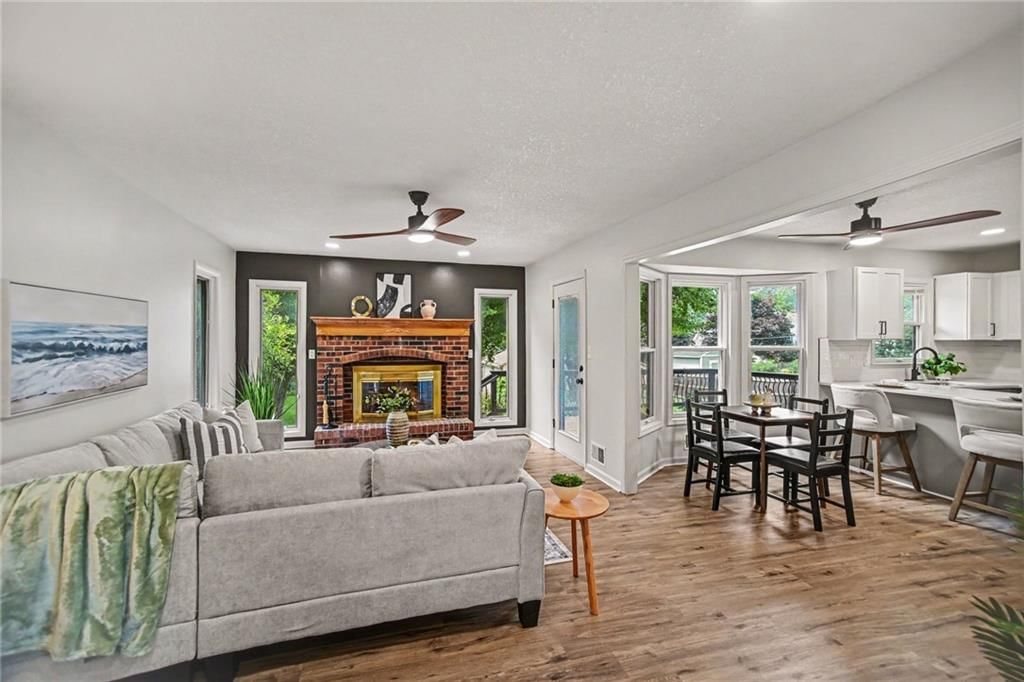 300 N Woodson Drive — photo 6