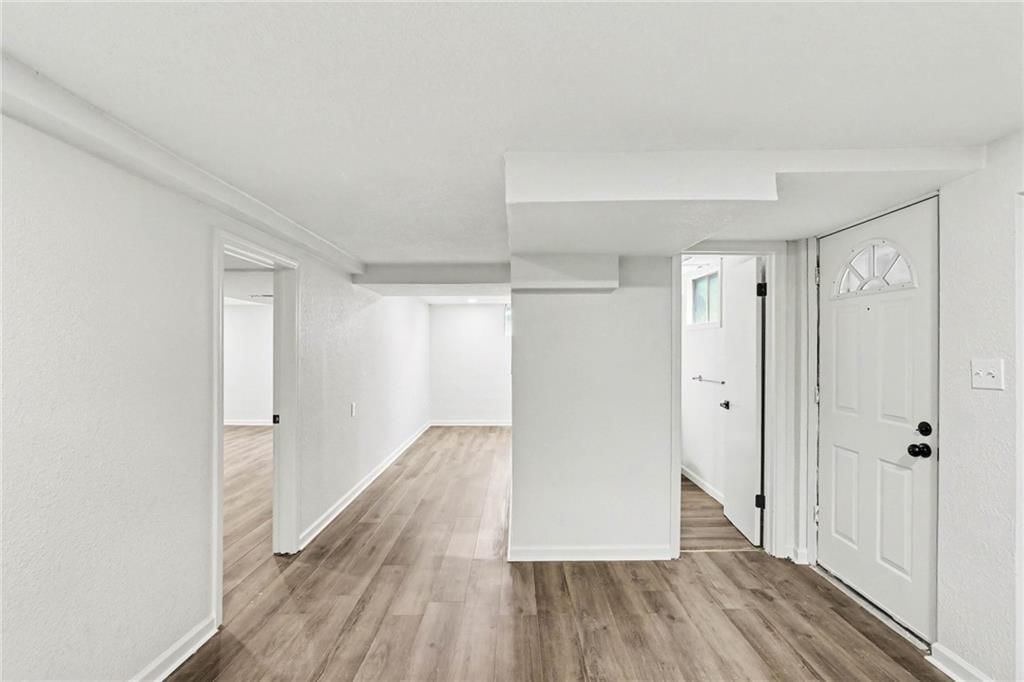 300 N Woodson Drive — photo 32