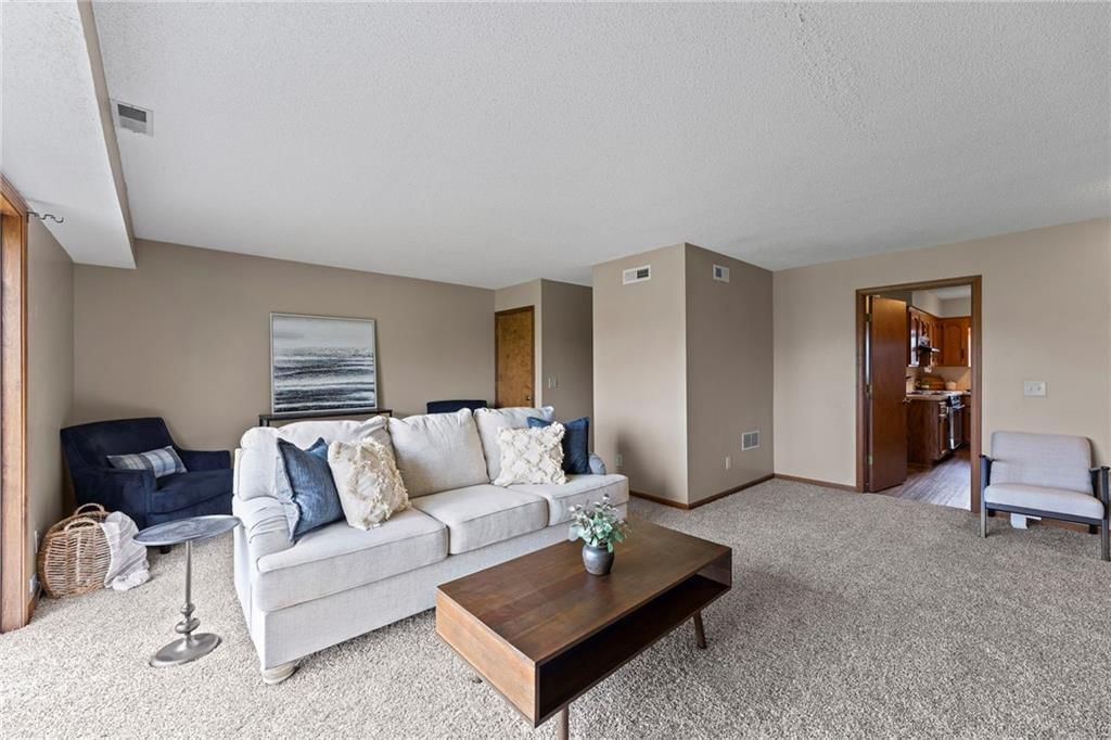 1107 Jeff Circle — photo 5