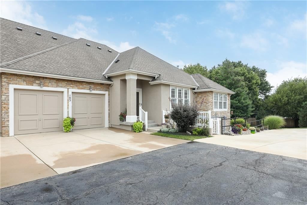 11575 S Bell Court Drive — photo 1