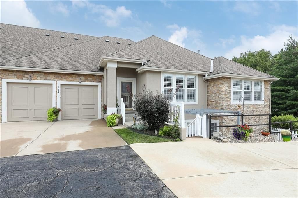 11575 S Bell Court Drive — photo 2