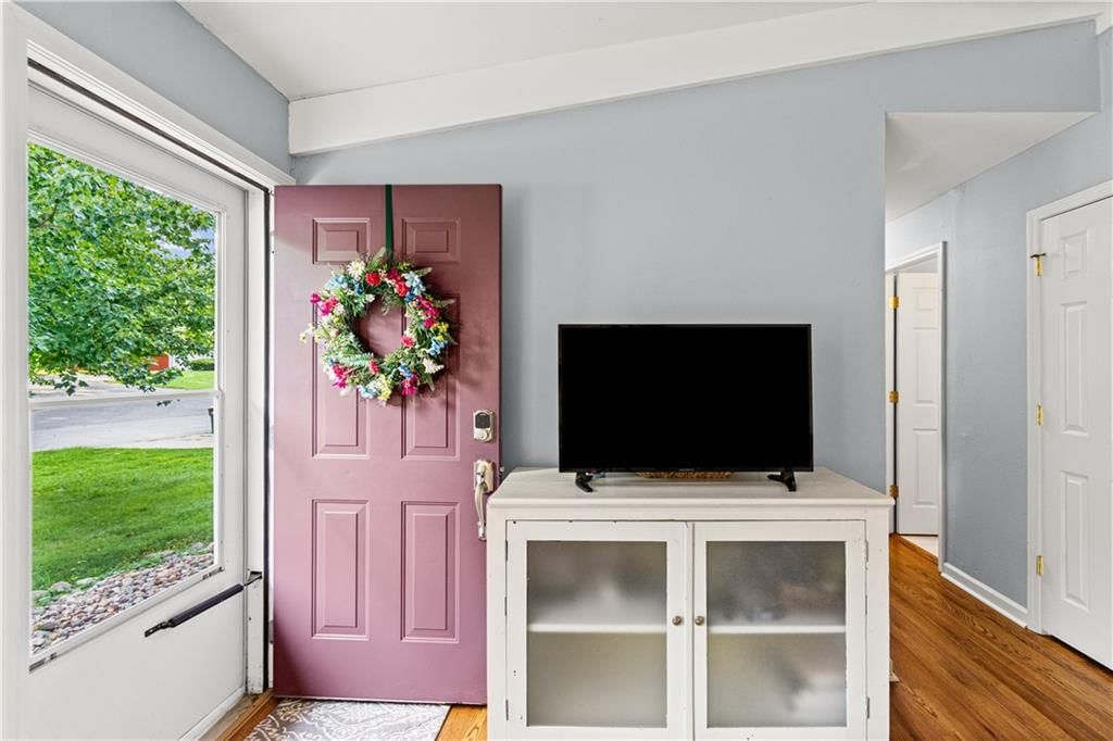 6104 N Euclid Avenue — photo 18