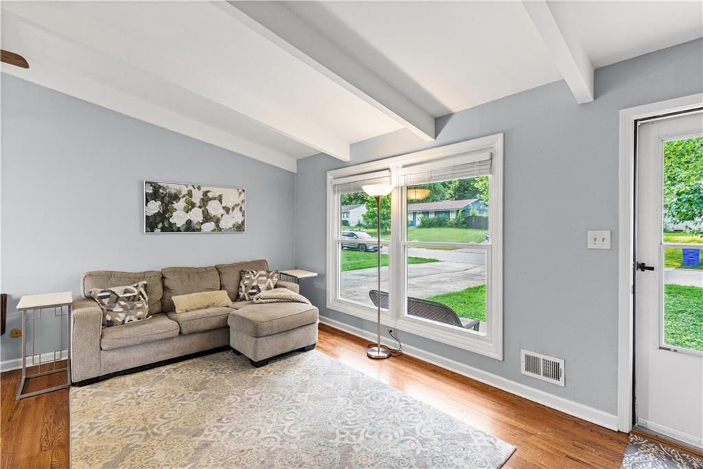 6104 N Euclid Avenue — photo 20