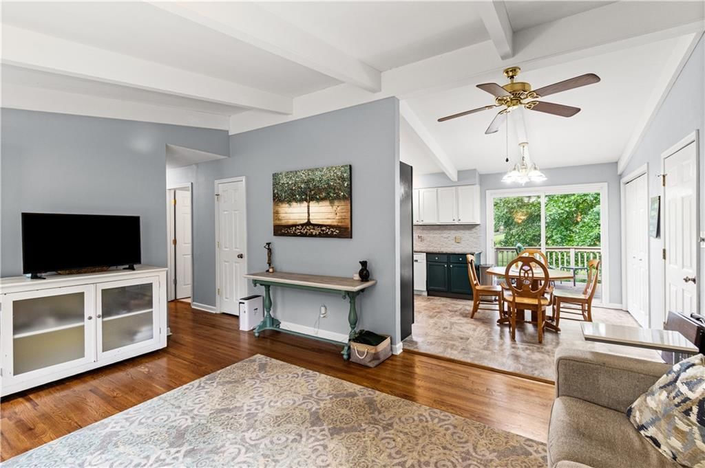 6104 N Euclid Avenue — photo 22