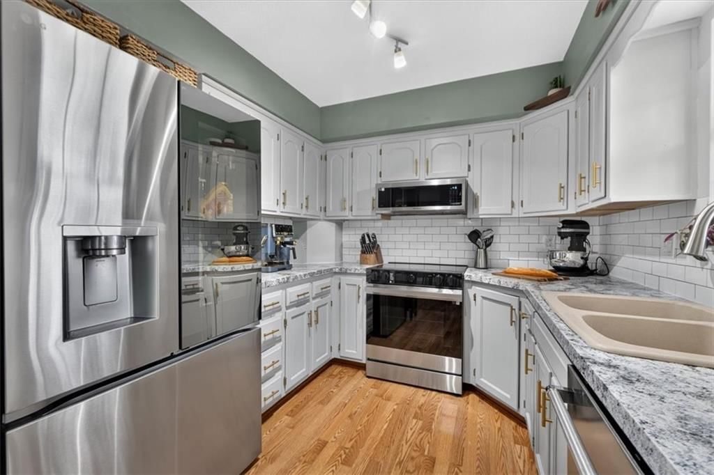 1027 NE Mulberry Street — photo 11